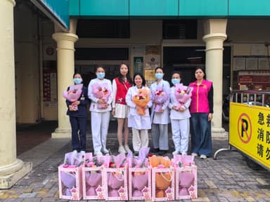 送你一朵小红花！沙井社区把温暖送到每位女性身边