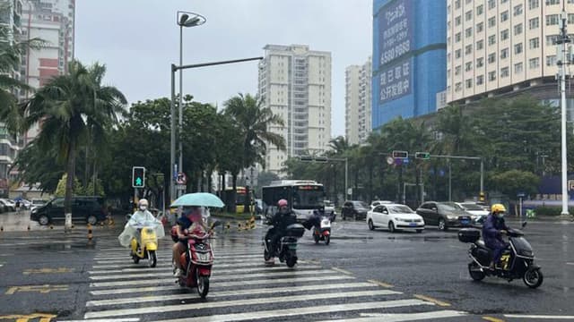 海南解除台风预警 强降雨仍将持续