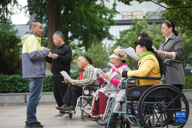 让更多残疾人圆舞台梦——一位残疾人的助残事业