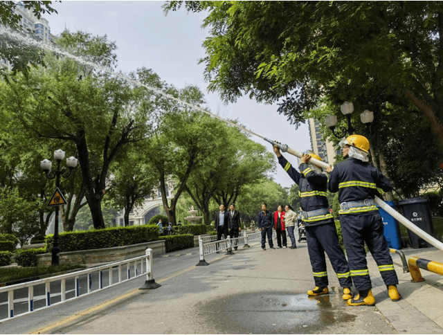 恒大绿洲社区新时代文明实践站 “人人知防火 户户齐欢乐” 防灾减灾知识培训暨演练活动