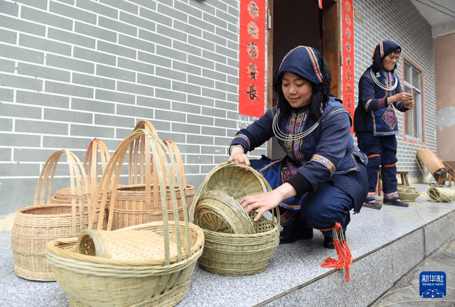 广西金秀：传统手工艺 编织增收路