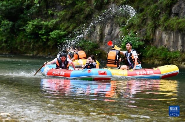 贵州施秉：“避暑经济”激发旅游市场新活力