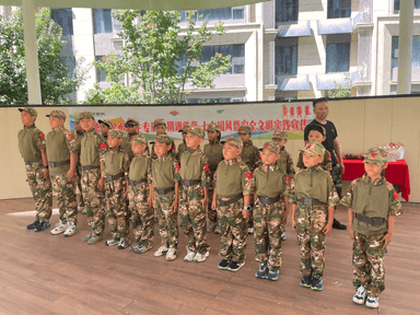 以服务筑美好｜云启物业服务中心暑期青少年训练营暨文明实践活动圆满收官