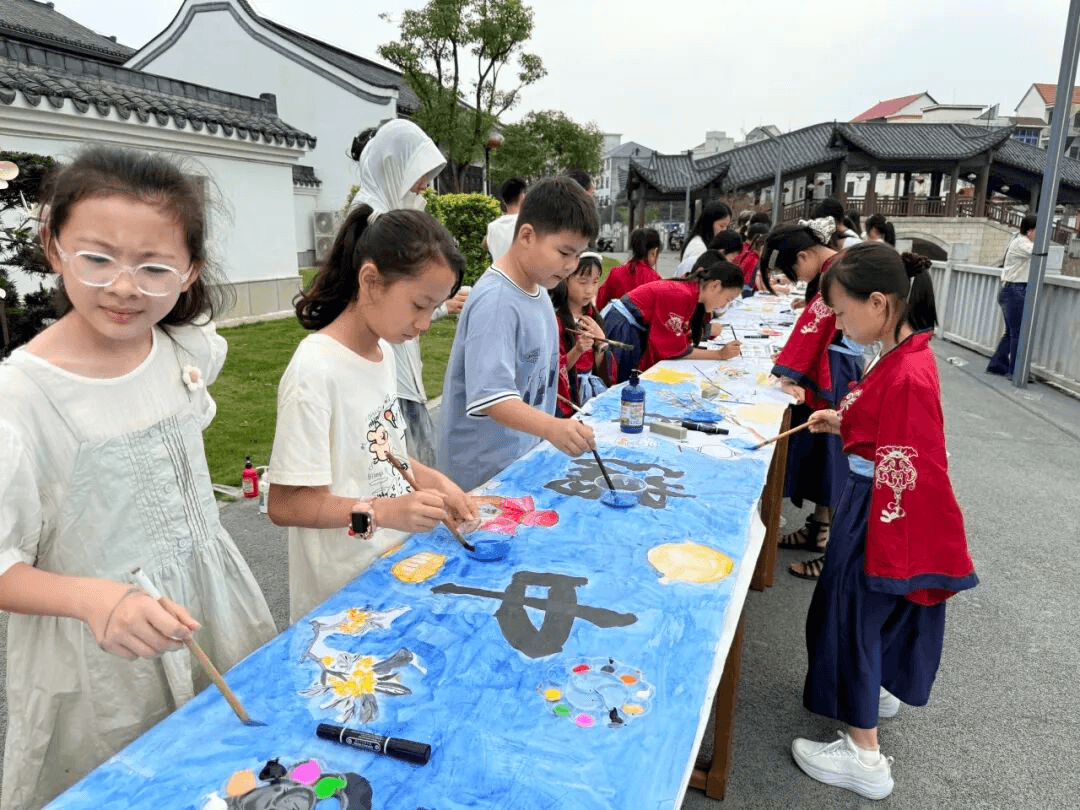 江西永新：月满中秋迎华诞·翰墨长卷绘家国