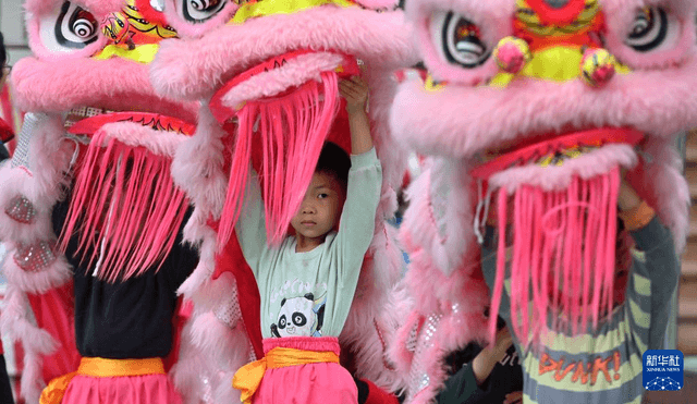 广西梧州：狮舞校园