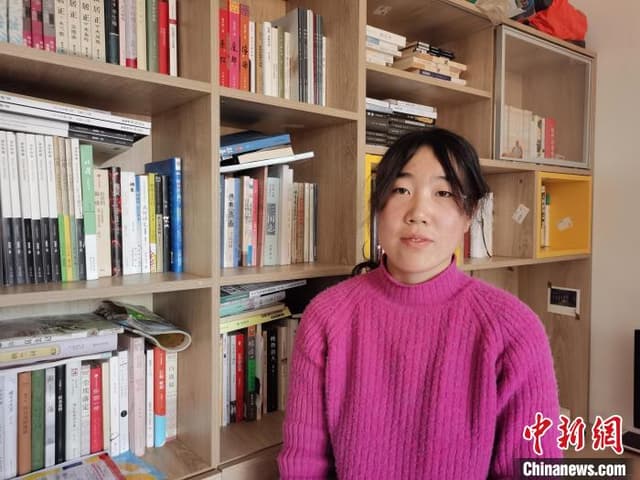 “00后”失学女诗人李华：在文字中寻找未来