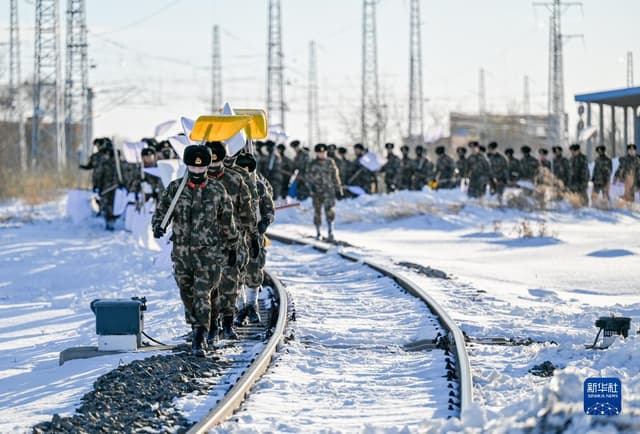 内蒙古通辽：全力抗击雪灾 保障城市有序运转和居民正常生活