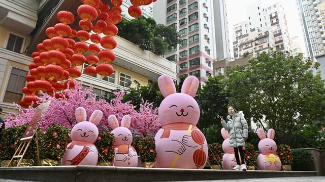 香港湾仔利东街花灯彩兔贺新春