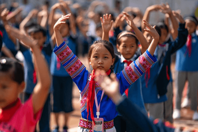 每天户外三小时运动——湾塘小学“零近视”的秘诀