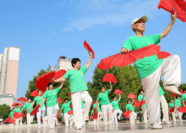 从体育强国到健康中国