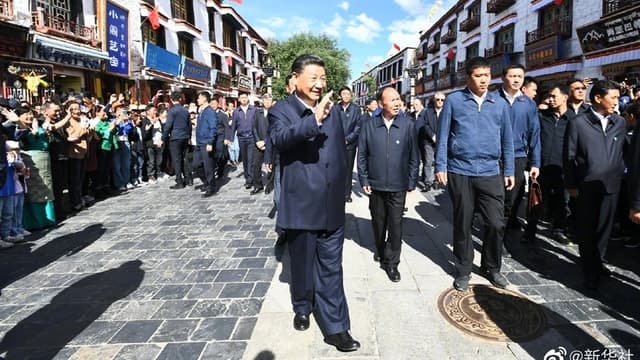 习近平在西藏拉萨考察调研