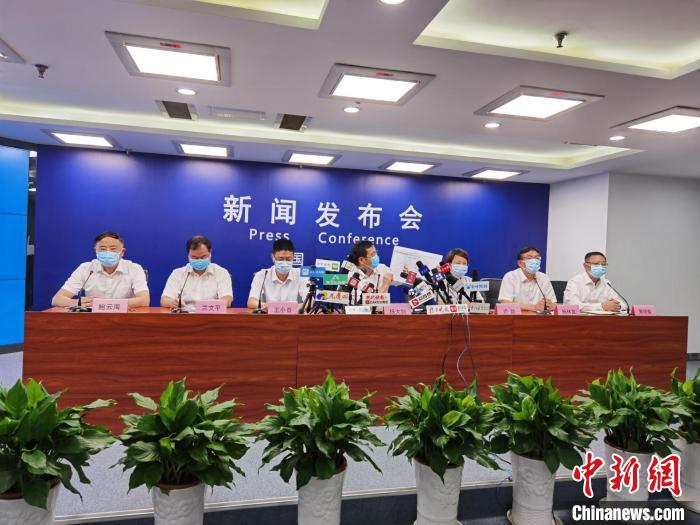 南京小区防控全面升级 已发动物业16万员工参与防疫